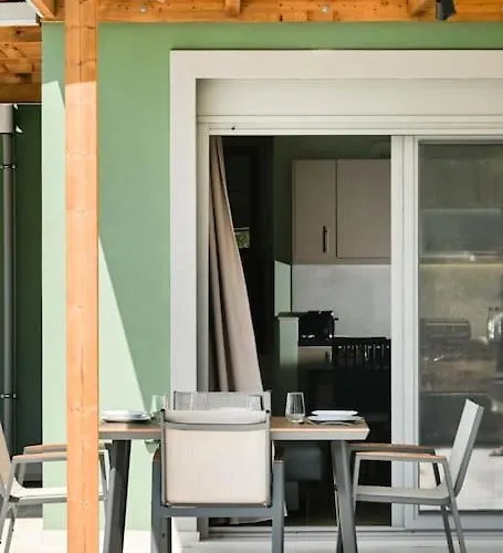 Small Halipoma Laertes Into Town Close Villa *